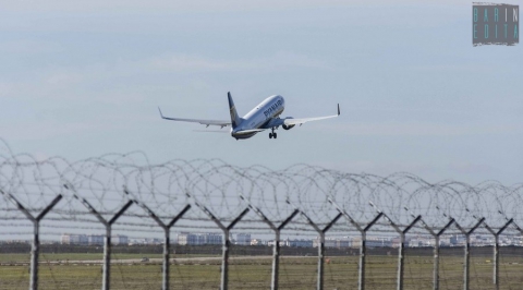 Bari, un giro sulla ''perimetrale'': l� dove si vedono gli aerei volare via, lontano